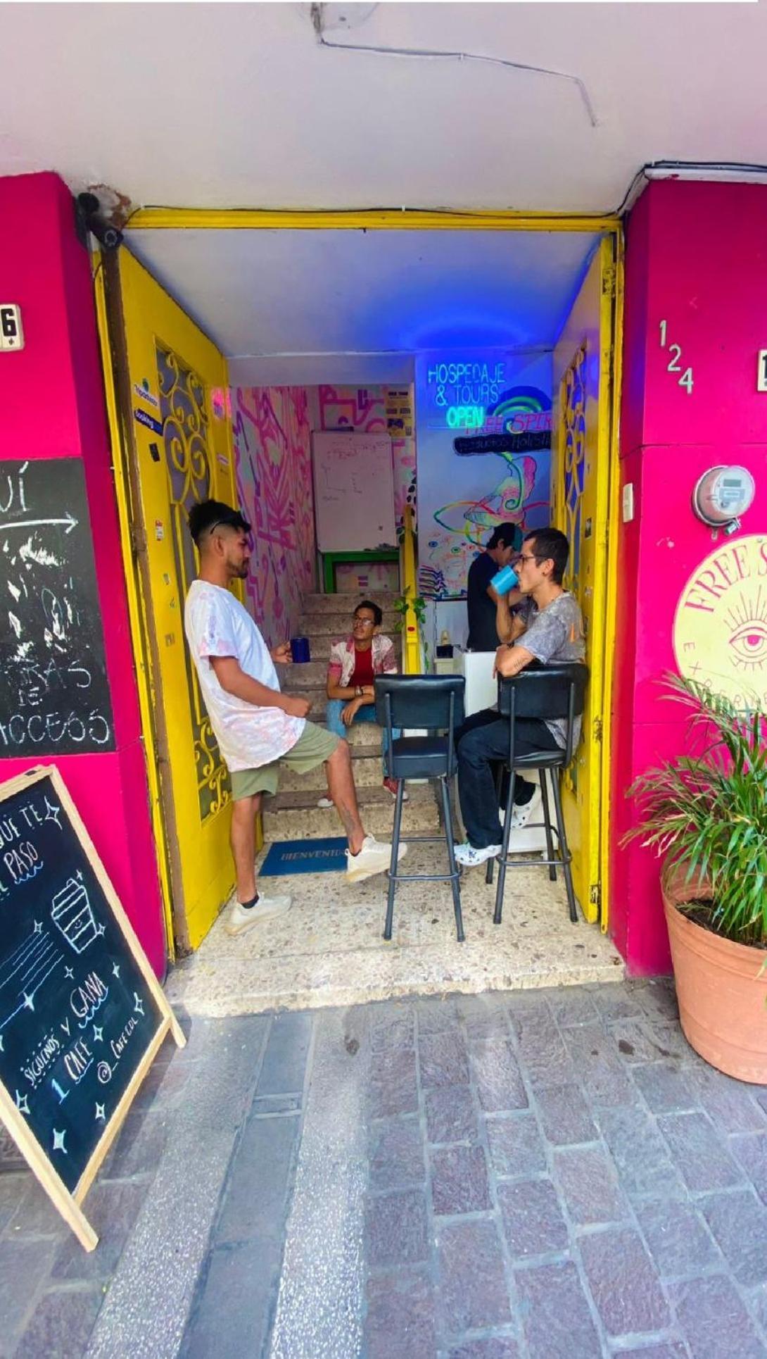 Free Spirit Hostel 과달라하라 외부 사진